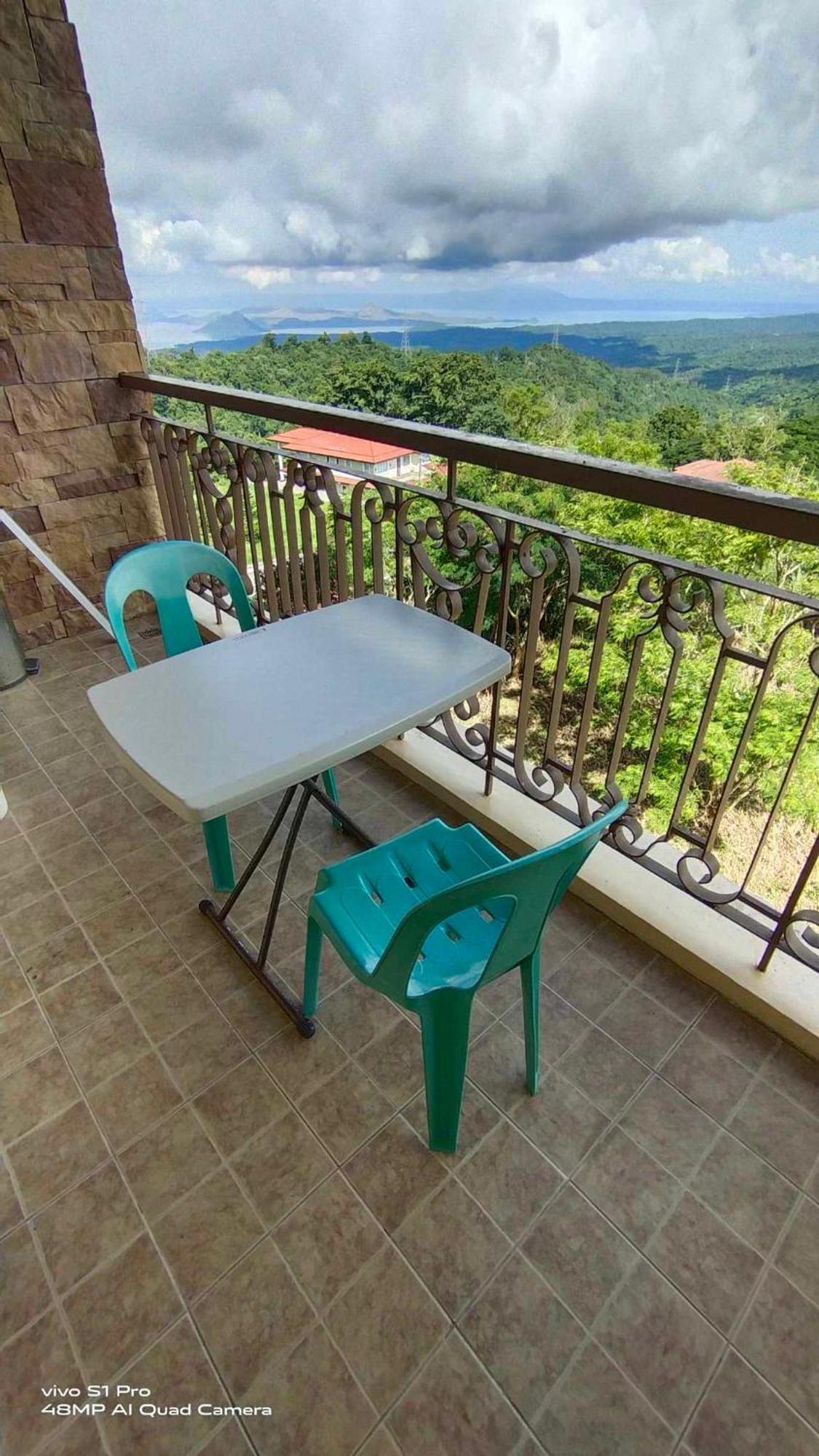 Splendido Tagagtay Taal Lake Staycation Free Parking Netflix No Free Pool Tagaytay City Esterno foto