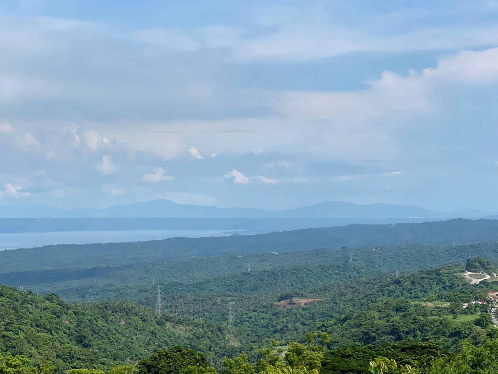 Splendido Tagagtay Taal Lake Staycation Free Parking Netflix No Free Pool Tagaytay City Esterno foto