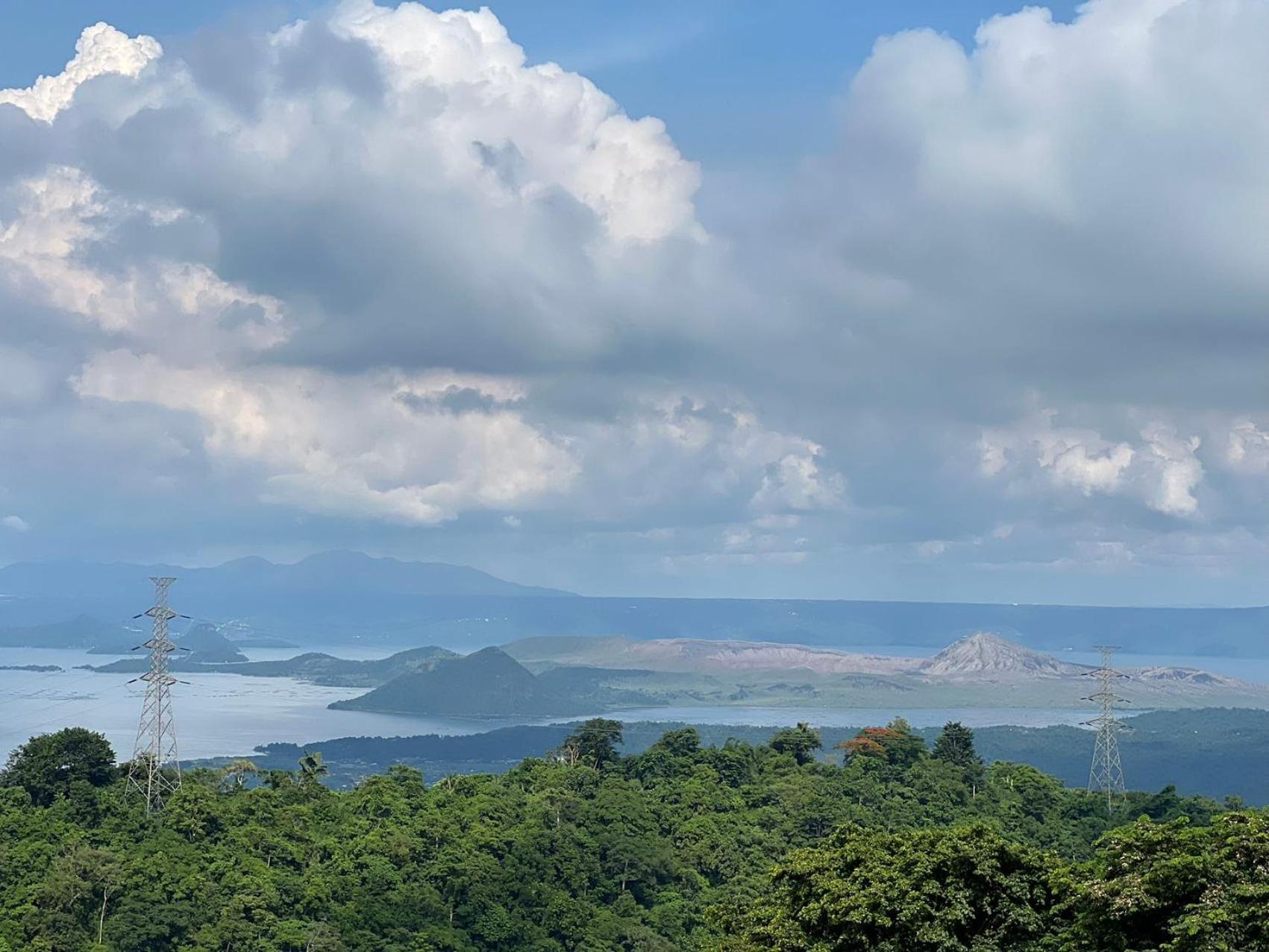 Splendido Tagagtay Taal Lake Staycation Free Parking Netflix No Free Pool Tagaytay City Esterno foto