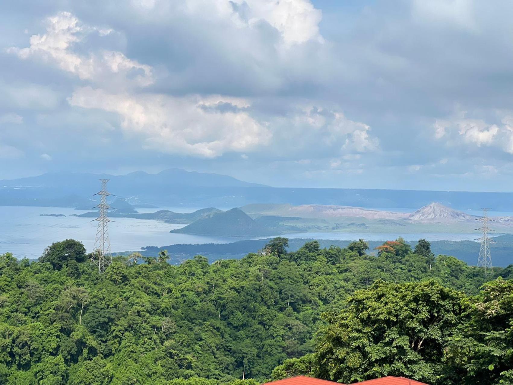 Splendido Tagagtay Taal Lake Staycation Free Parking Netflix No Free Pool Tagaytay City Esterno foto