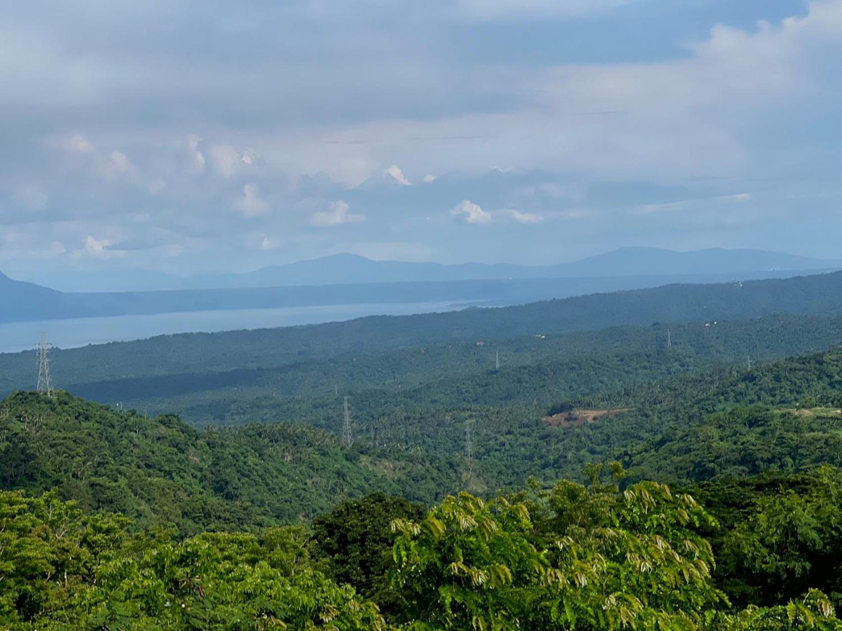 Splendido Tagagtay Taal Lake Staycation Free Parking Netflix No Free Pool Tagaytay City Esterno foto