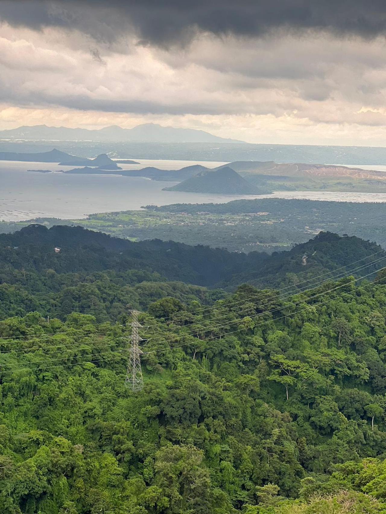 Splendido Tagagtay Taal Lake Staycation Free Parking Netflix No Free Pool Tagaytay City Esterno foto