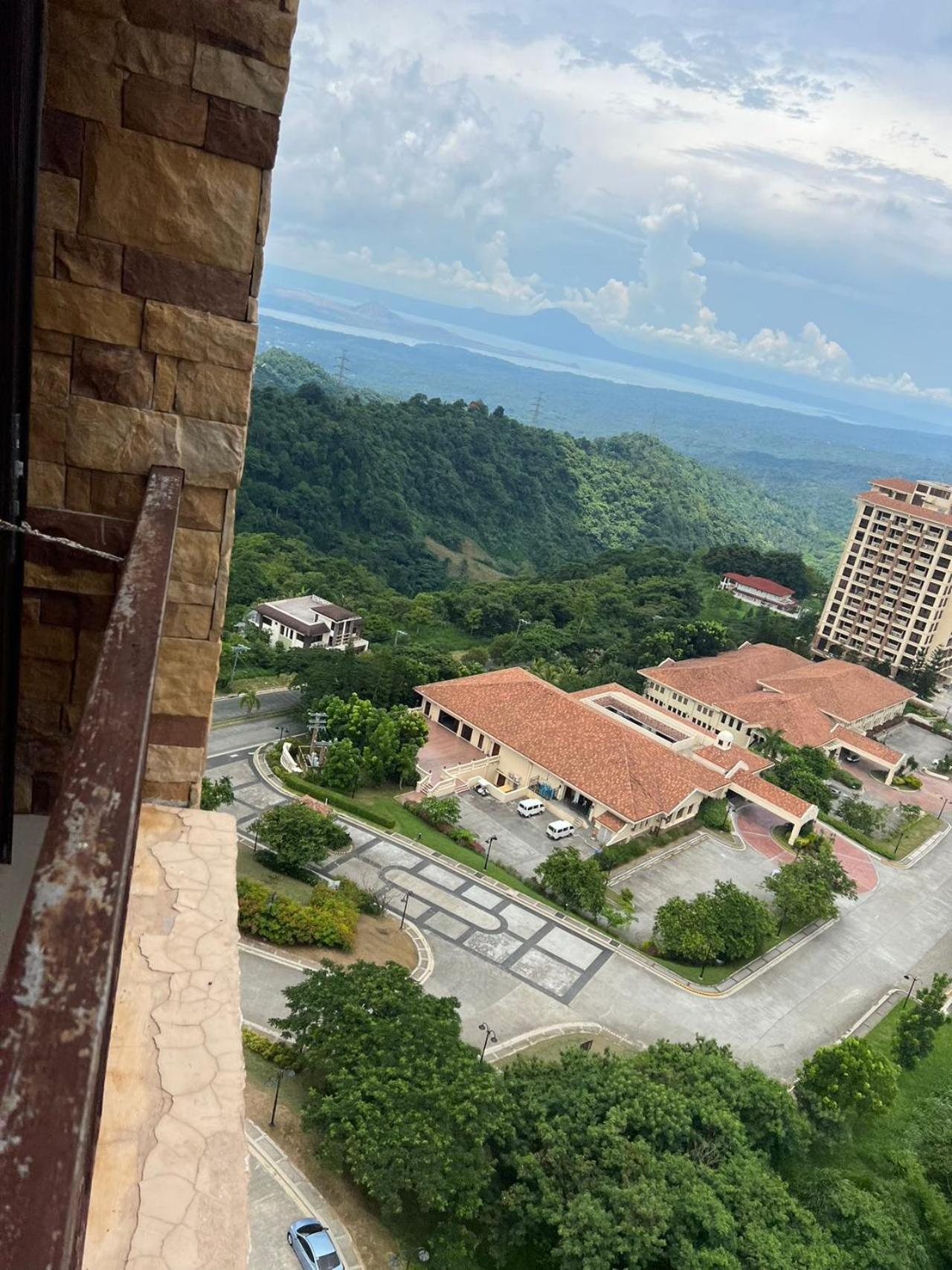 Splendido Tagagtay Taal Lake Staycation Free Parking Netflix No Free Pool Tagaytay City Esterno foto