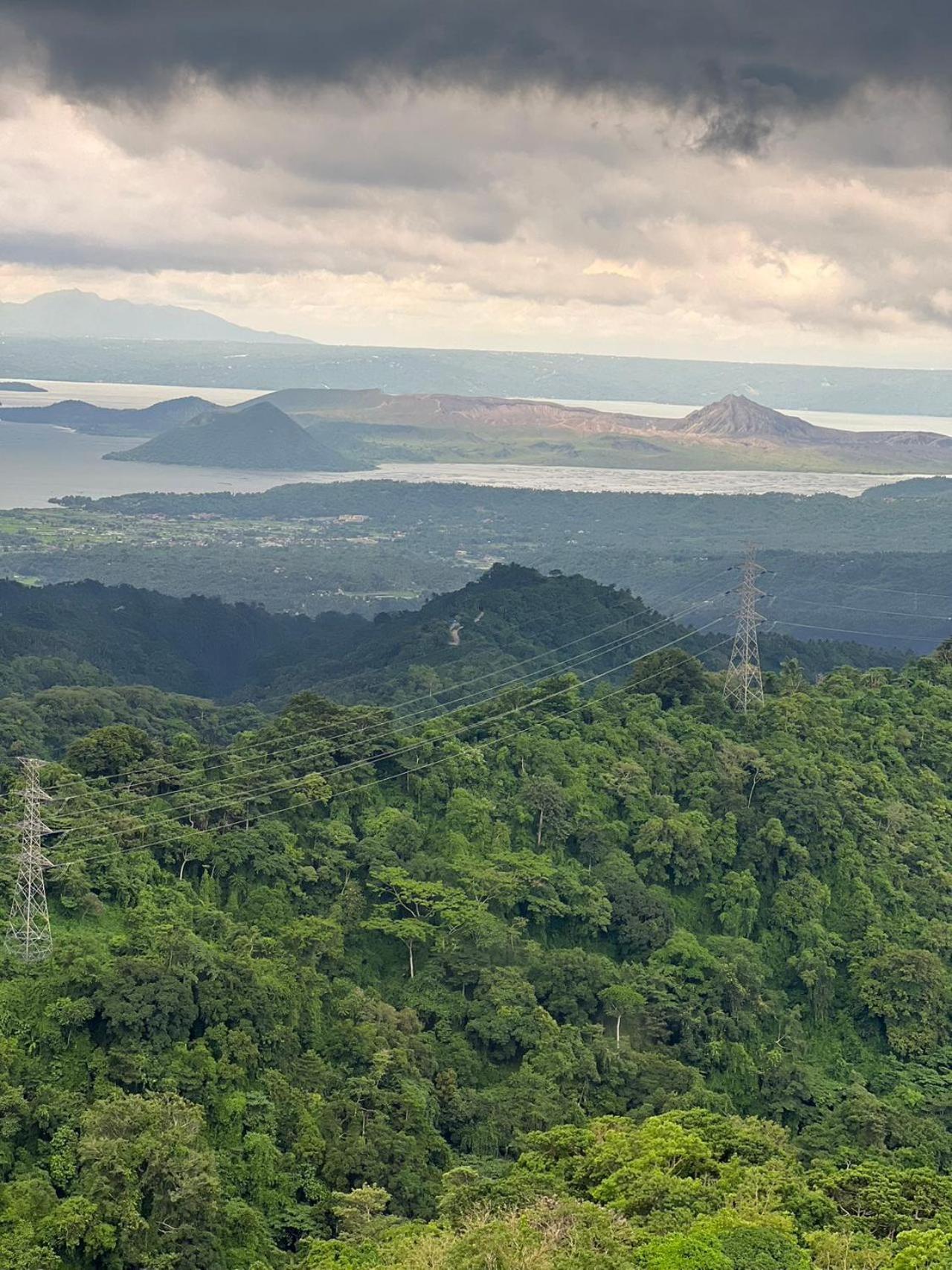 Splendido Tagagtay Taal Lake Staycation Free Parking Netflix No Free Pool Tagaytay City Esterno foto